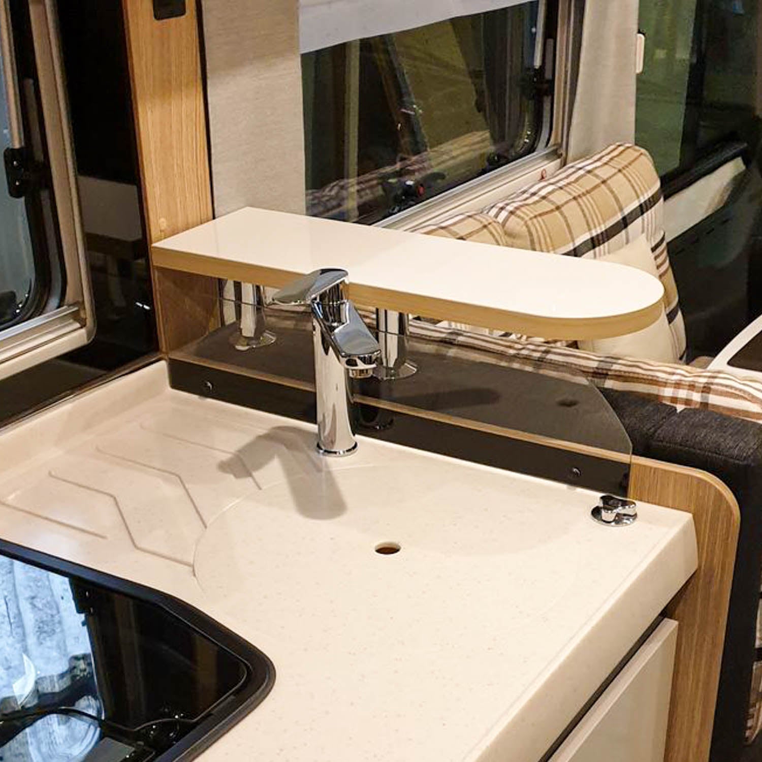 Storage board for Niesmann and Bischoff for model years 2015 to 2023 with face-to-face seating group