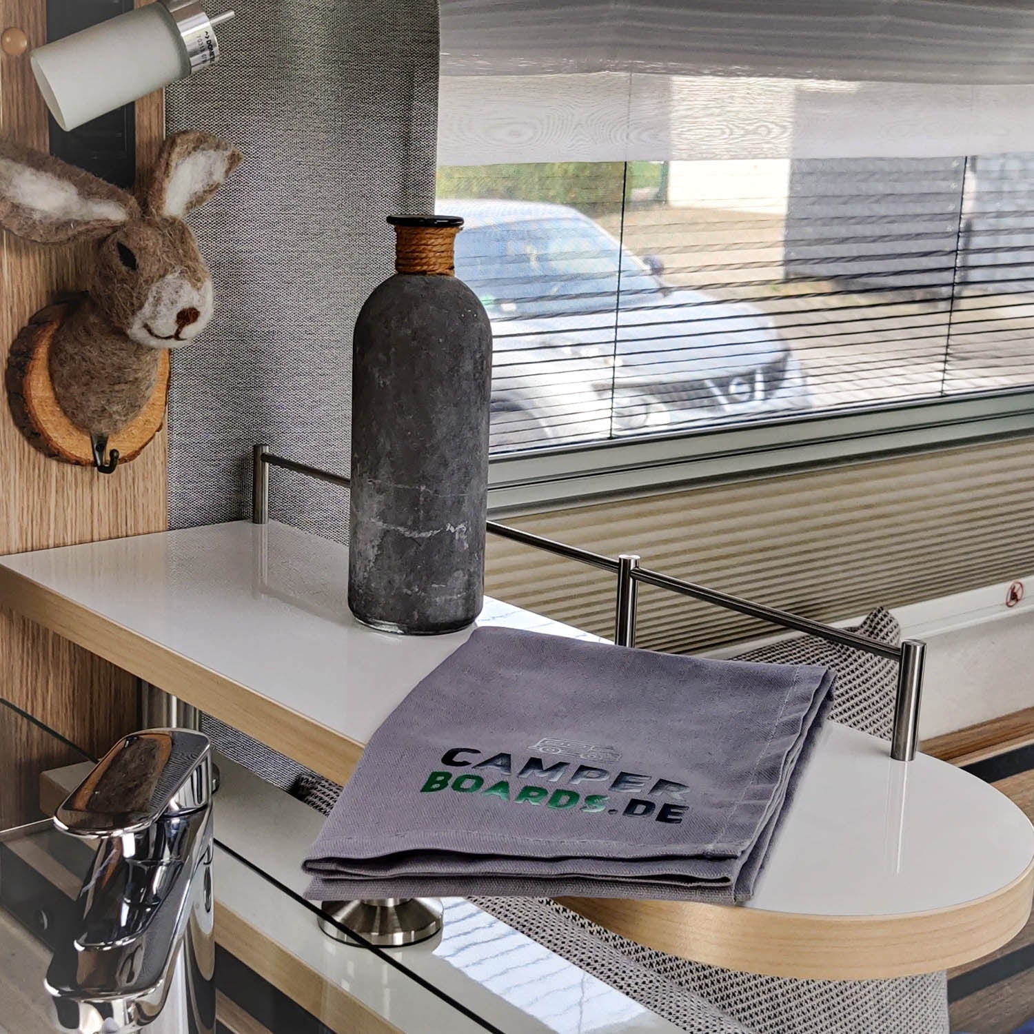 2-part storage board for Niesmann and Bischoff for model years 2015 to 2023 with face-to-face seating group