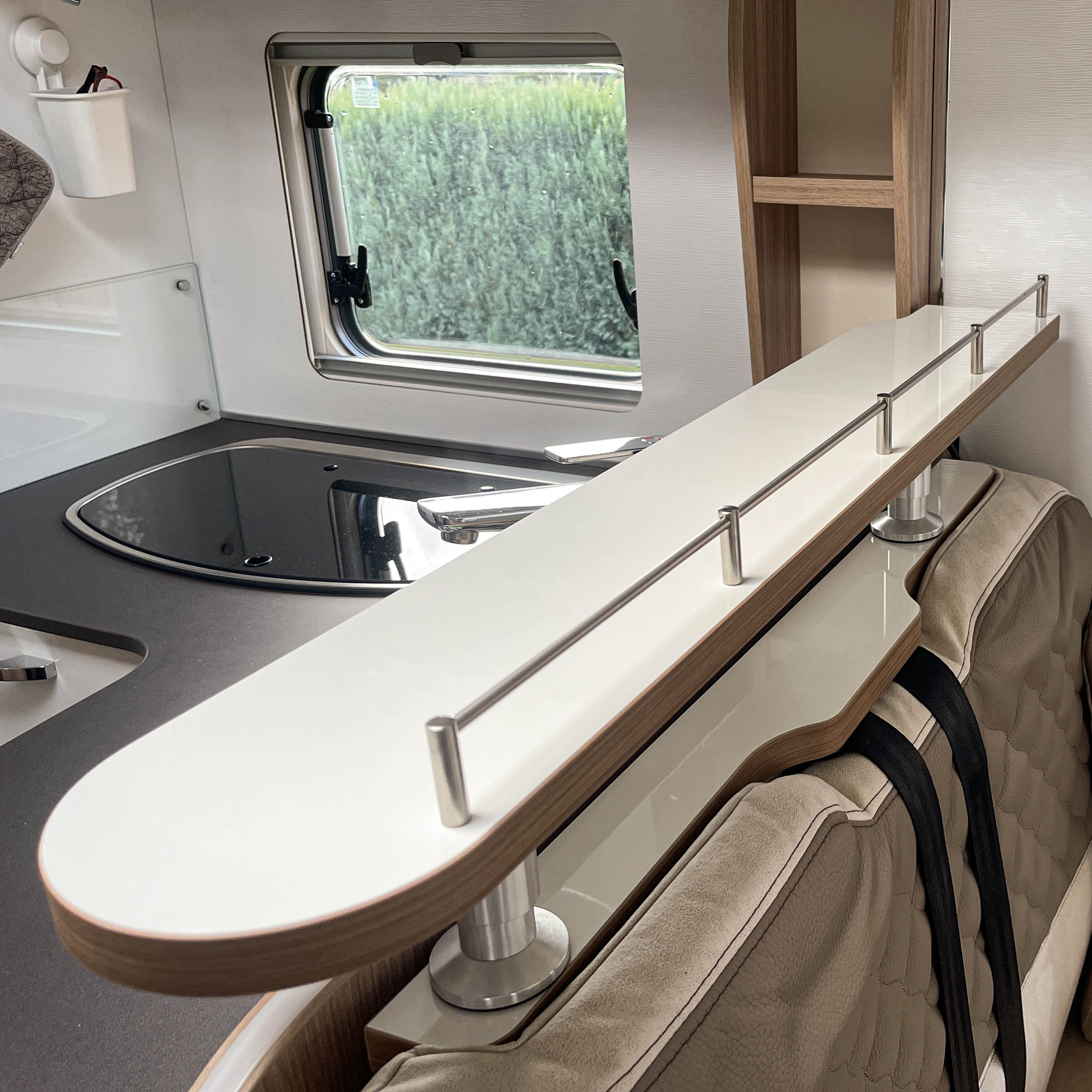 2-piece storage board for Bürstner Ixeo models with shelf