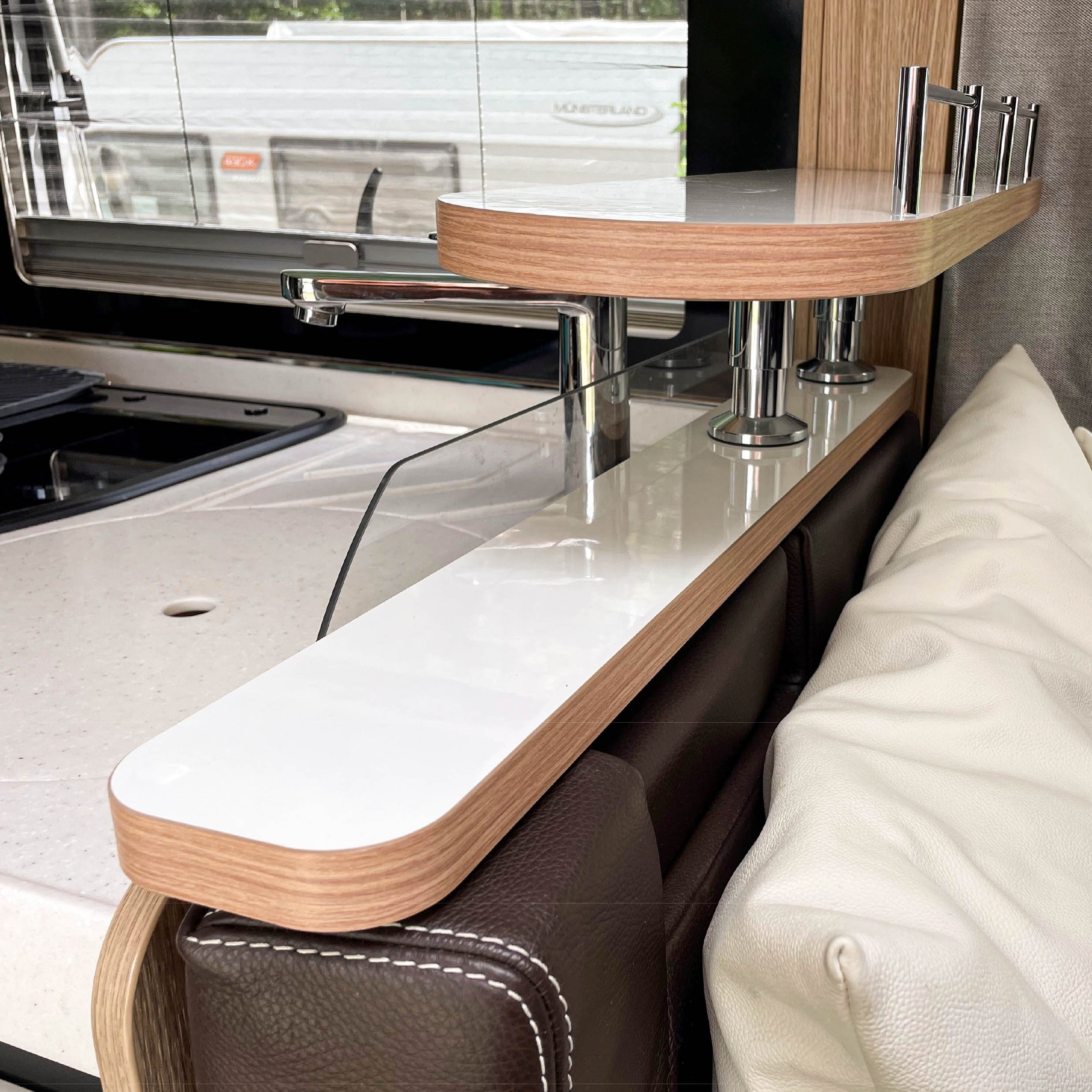 2-part storage board for Niesmann and Bischoff for model years 2015 to 2023 with face-to-face seating group