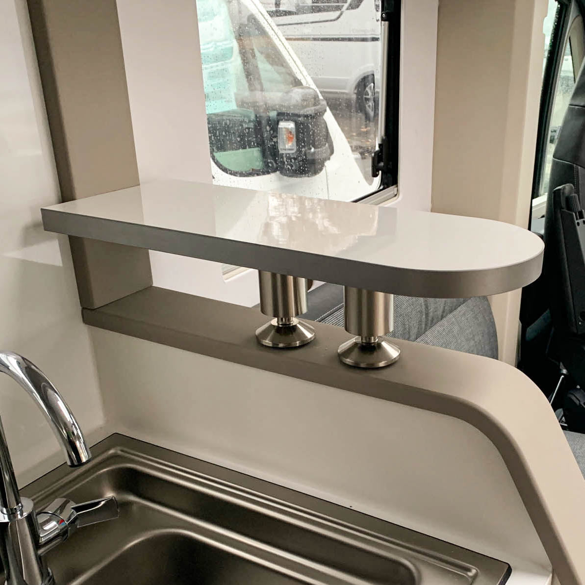 3032 Storage shelf for Adria DL models - high-gloss white with edge in gray/anthracite / without railing