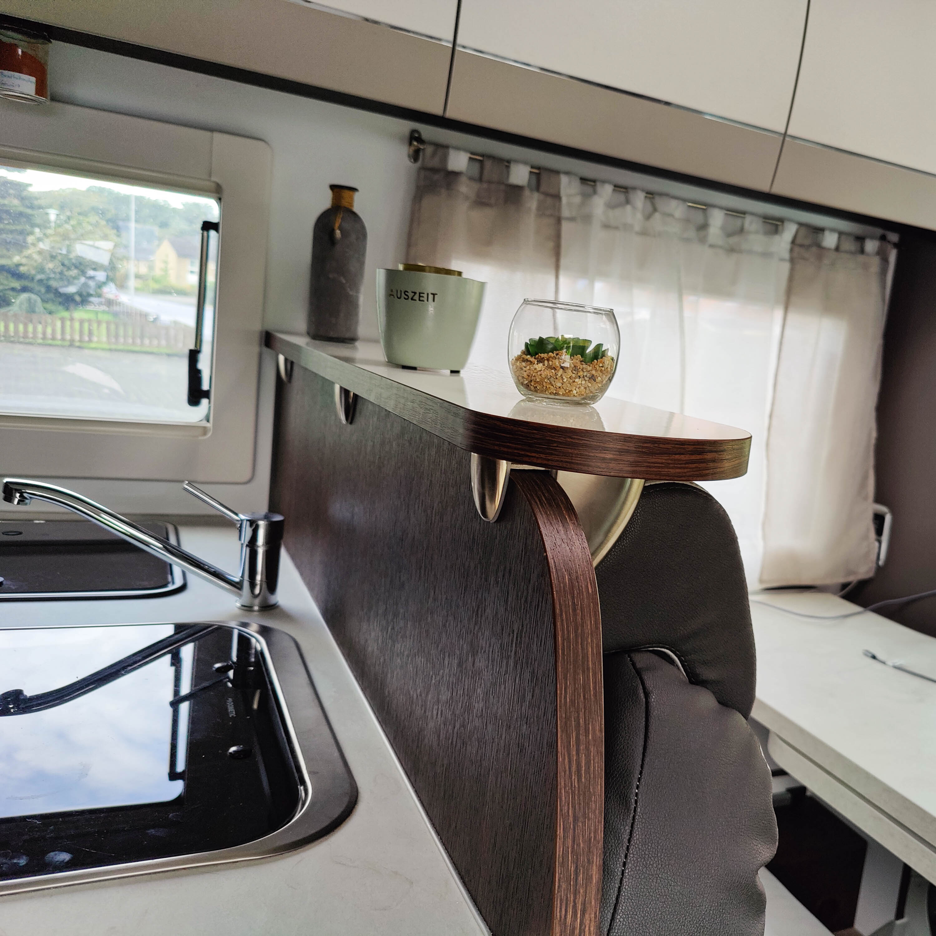 3438 Storage shelf for Benimar motorhomes - High-gloss white with edge in Wenge Classic / without railing