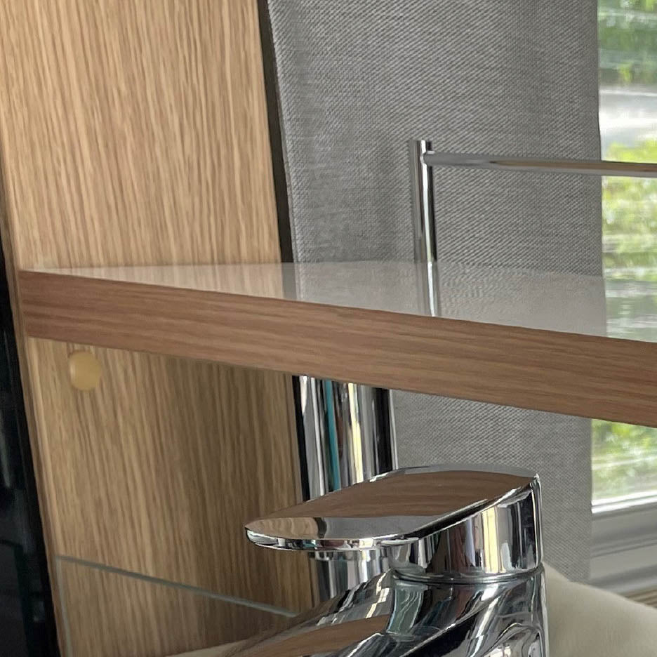 Niesmann and Bischoff board with edge in elm Salisbury