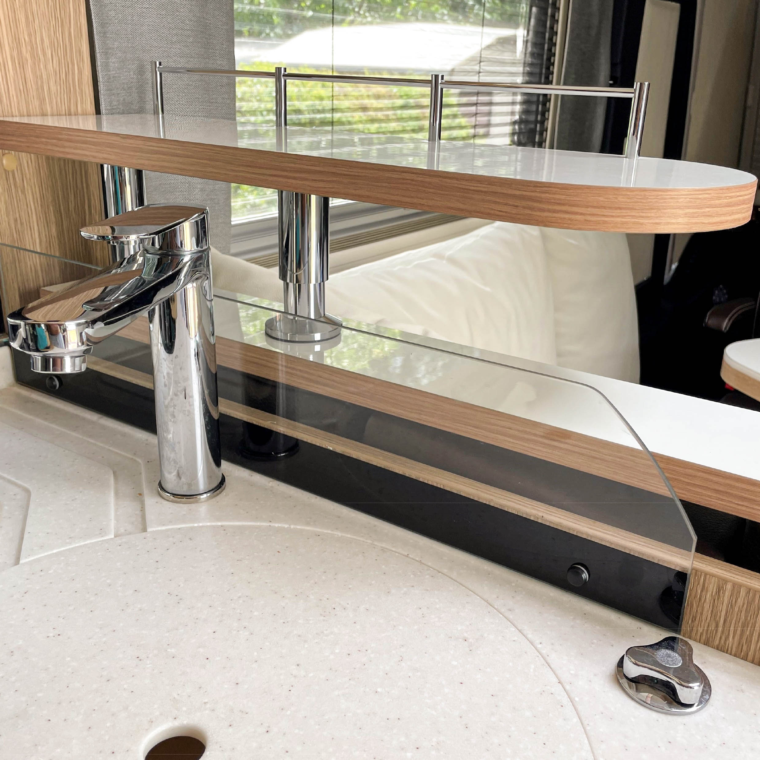 Niesmann shelf with railing and Salisbury elm