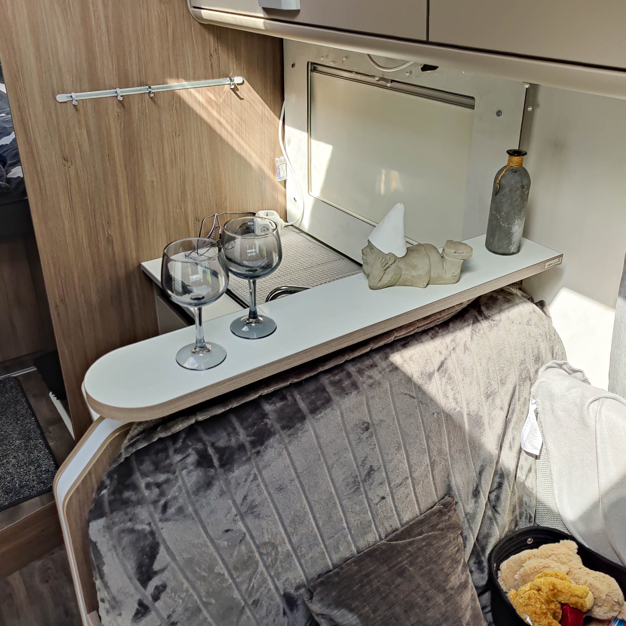 Edge color elm truffle for Carado storage board