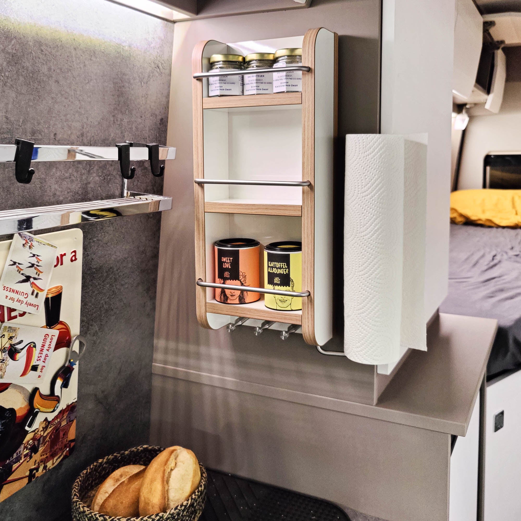 #color_high-gloss white with edge in elm Salisbury