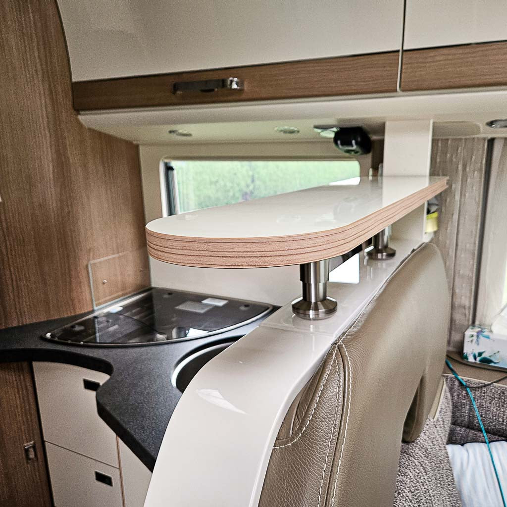 Carthago color variant with wide partition wall