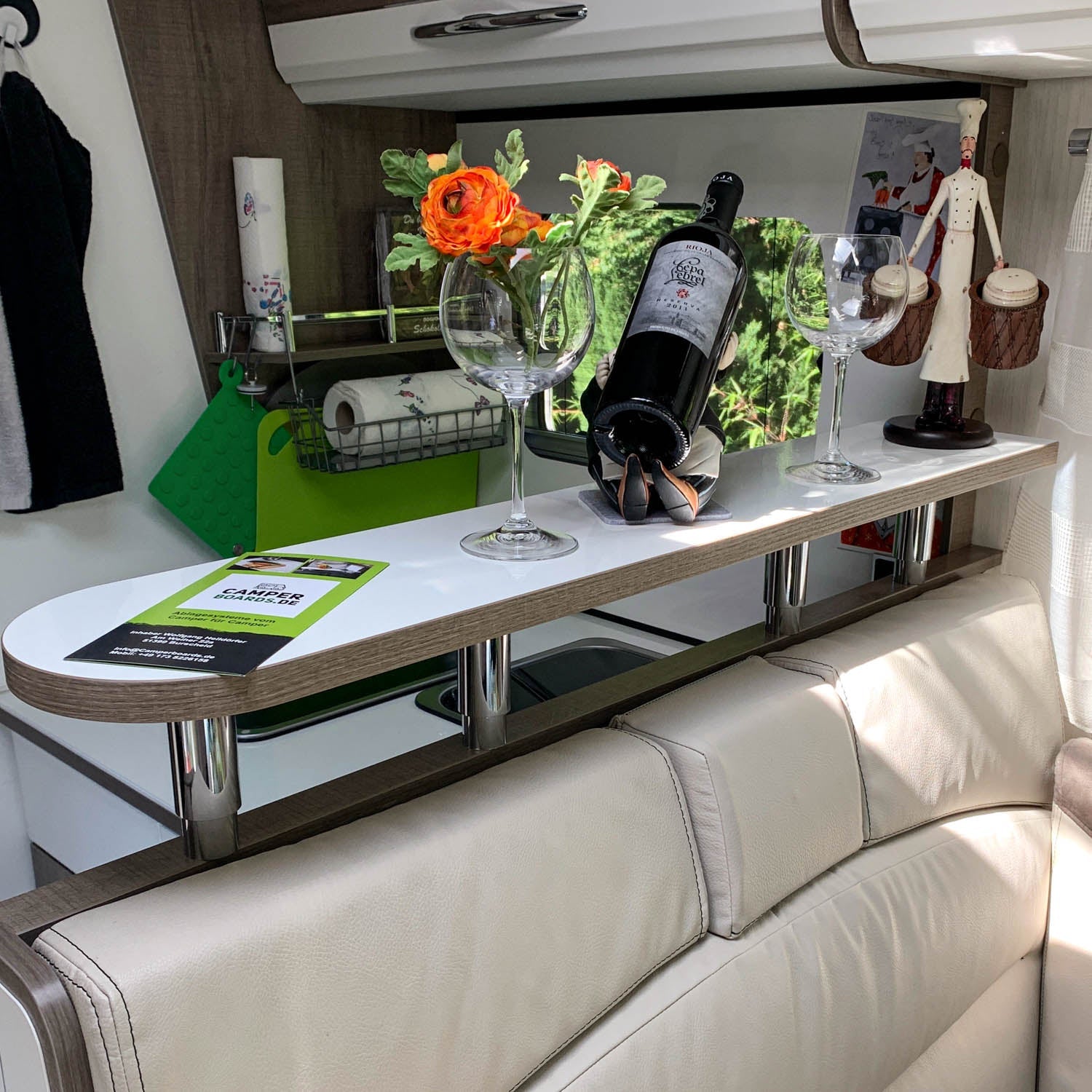Storage shelf for Mooveo T models with L-shaped seating group