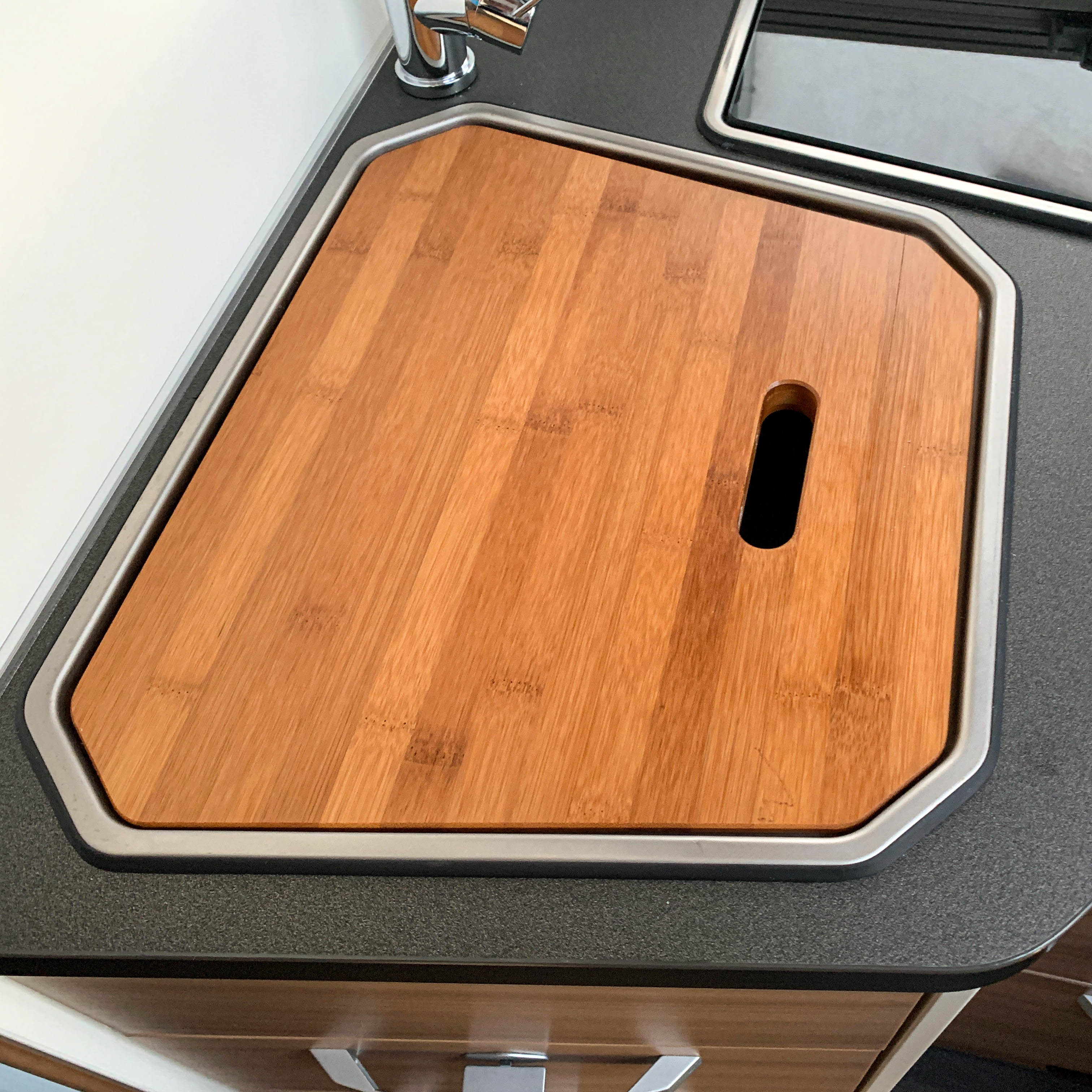 Cutting board with sink cover for Adria models