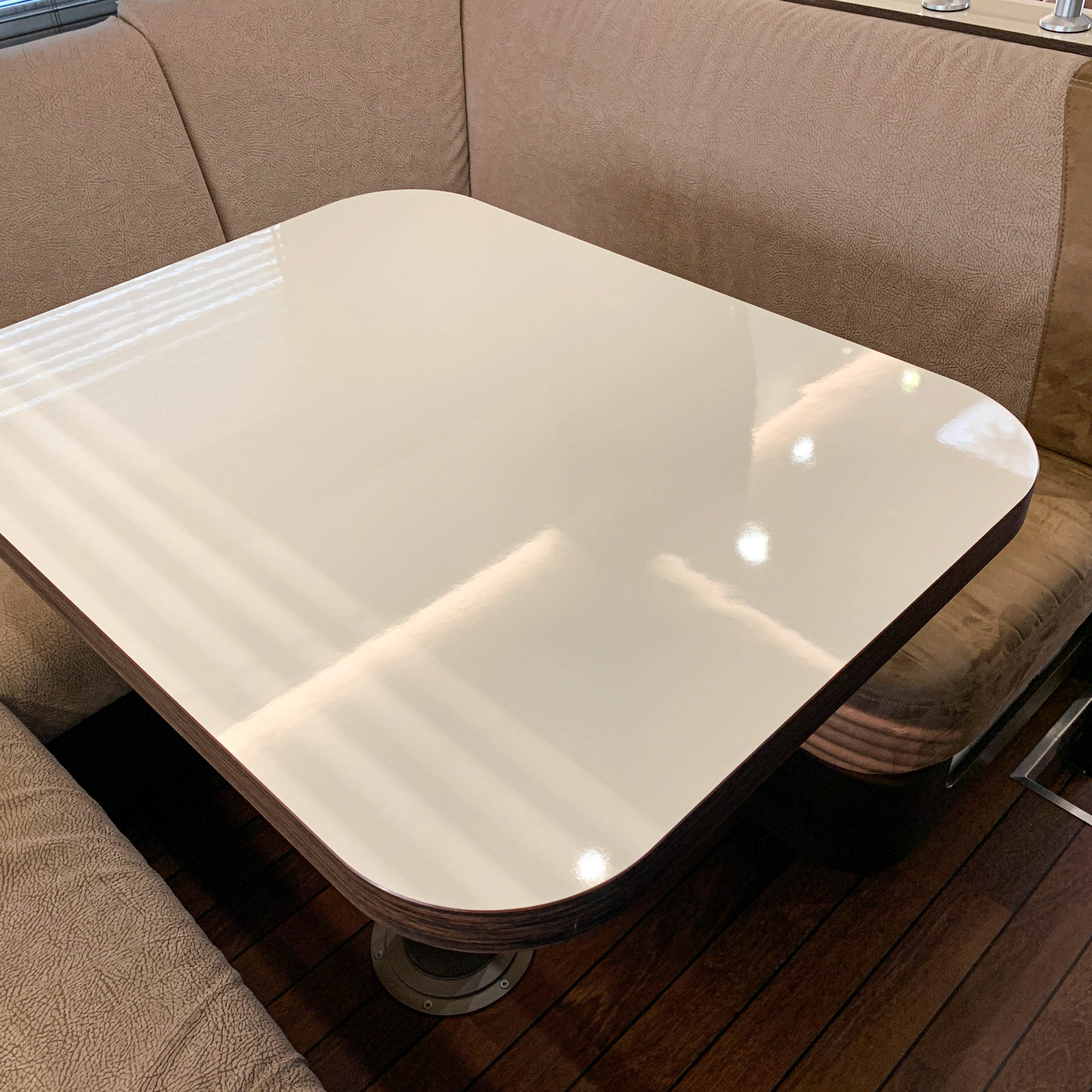 Table top for various Concorde models
