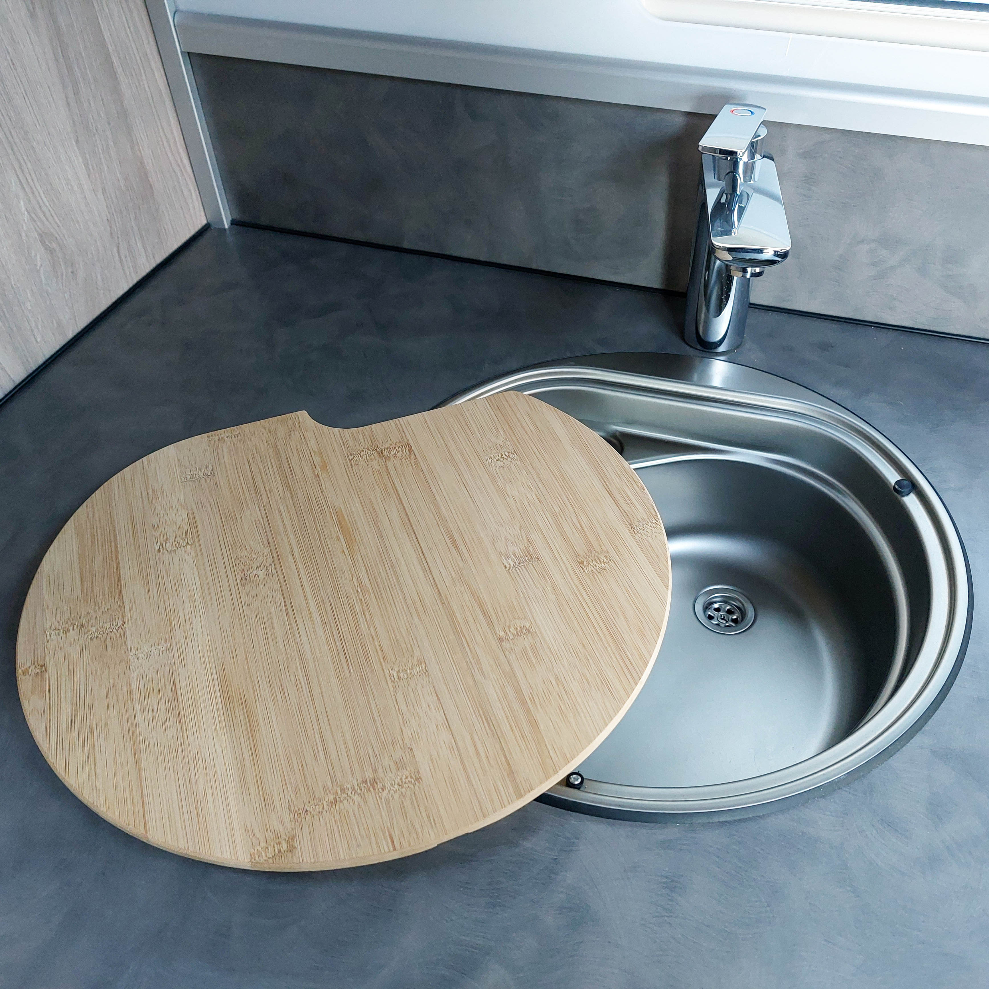 Cutting board with sink cover for Kabe models