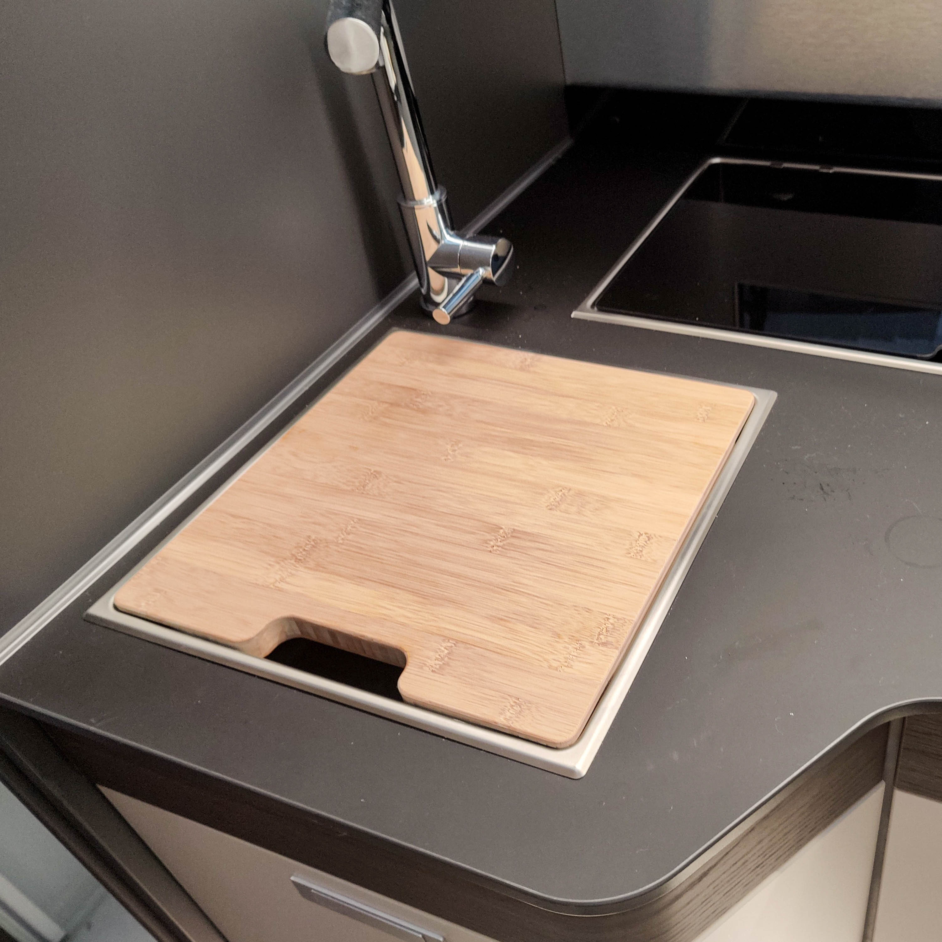 Cutting board with sink cover for Kabe models from 2024 onwards