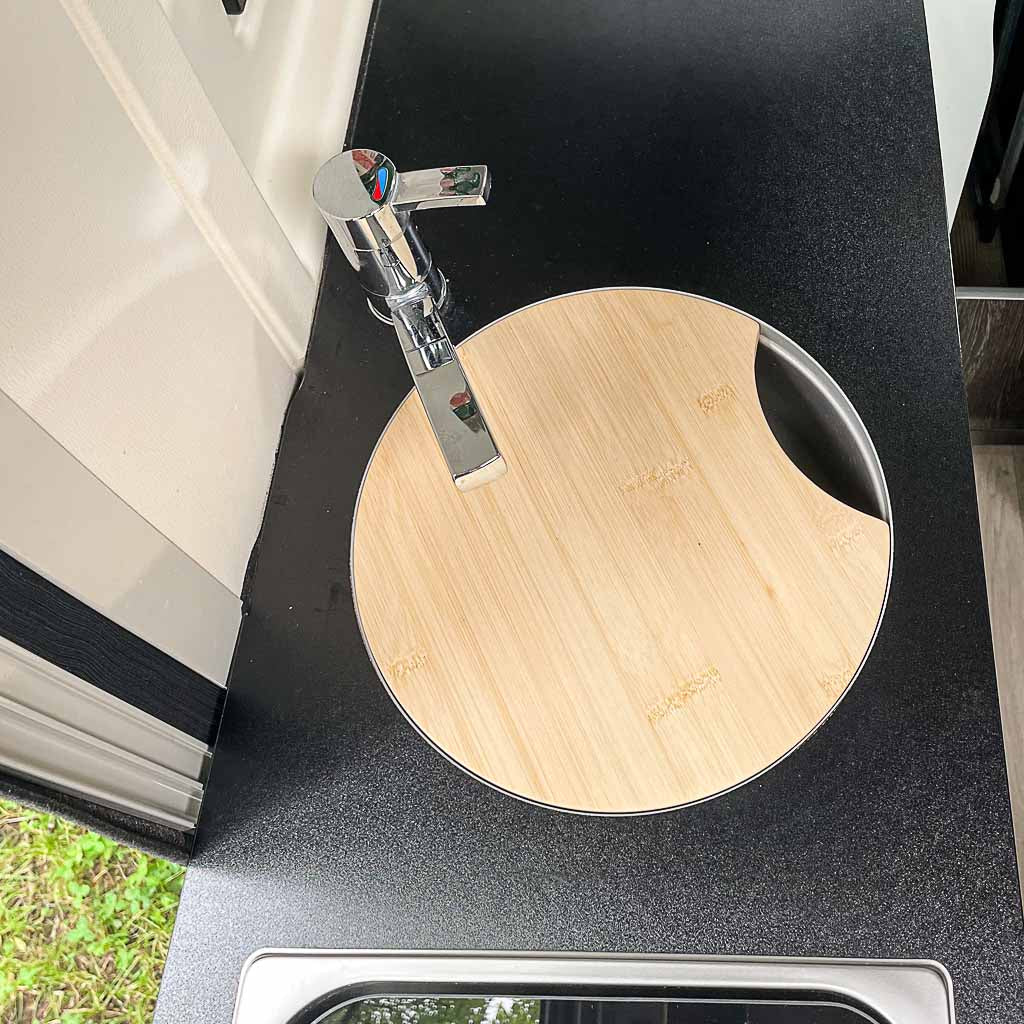 Cutting board with sink cover for Westfalia on VW Crafter base