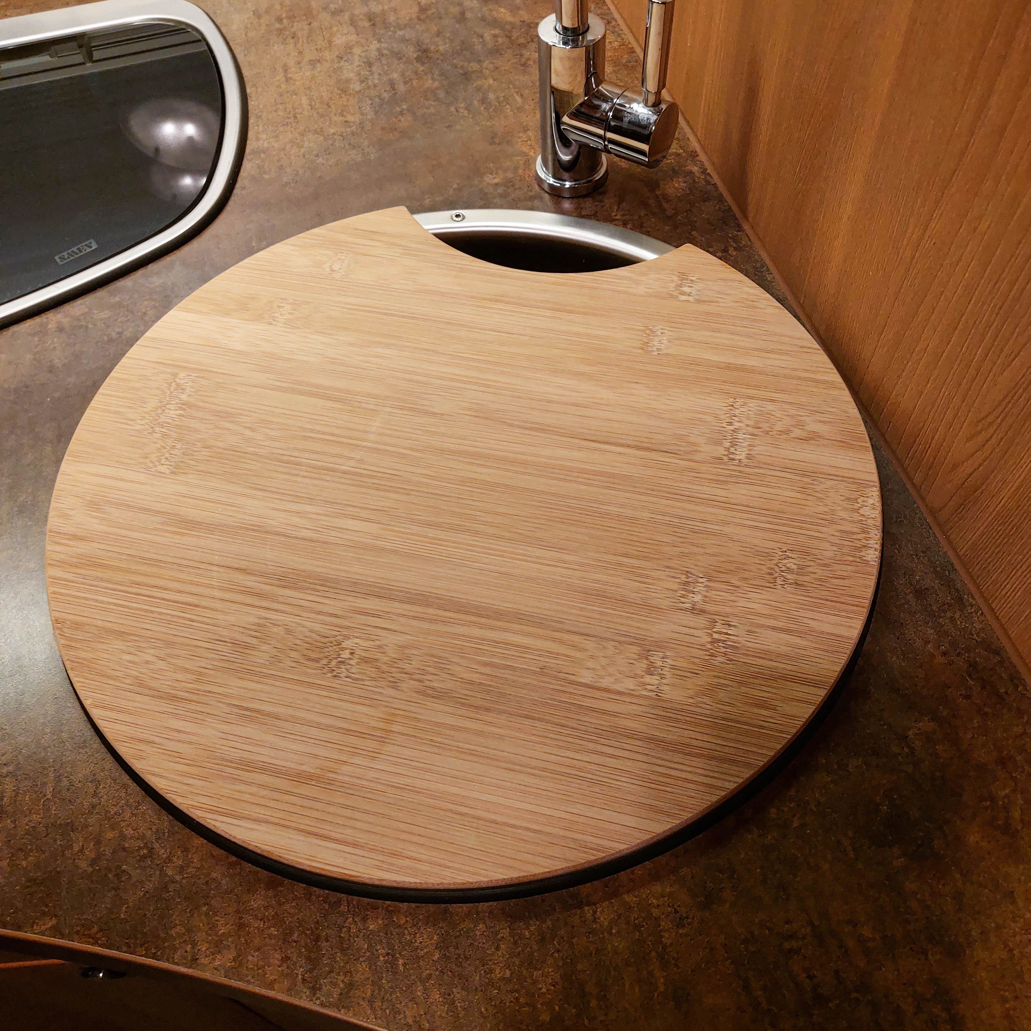 Cutting board with sink cover for Eura Mobil models